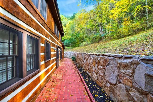 The Fish House Villa Gatlinburg Exterior photo